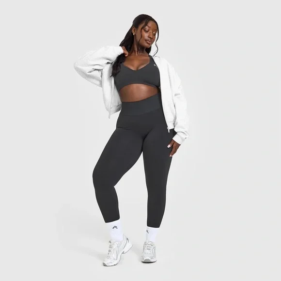 NWT Oner Active EFFORTLESS SEAMLESS RACER BACK SPORTS BRA WITH WHITE LOGO in XS - Picture 3 of 4